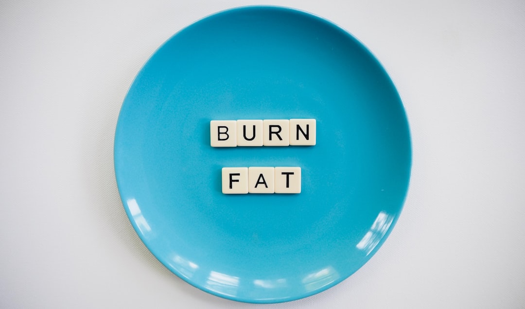 blood sugar balance tips illustrated with a balanced plate, walking shoes, and a sleep clock
